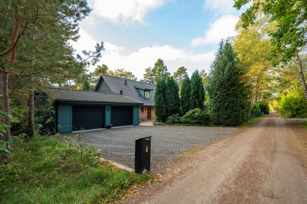 Västra Lärkvägen 10