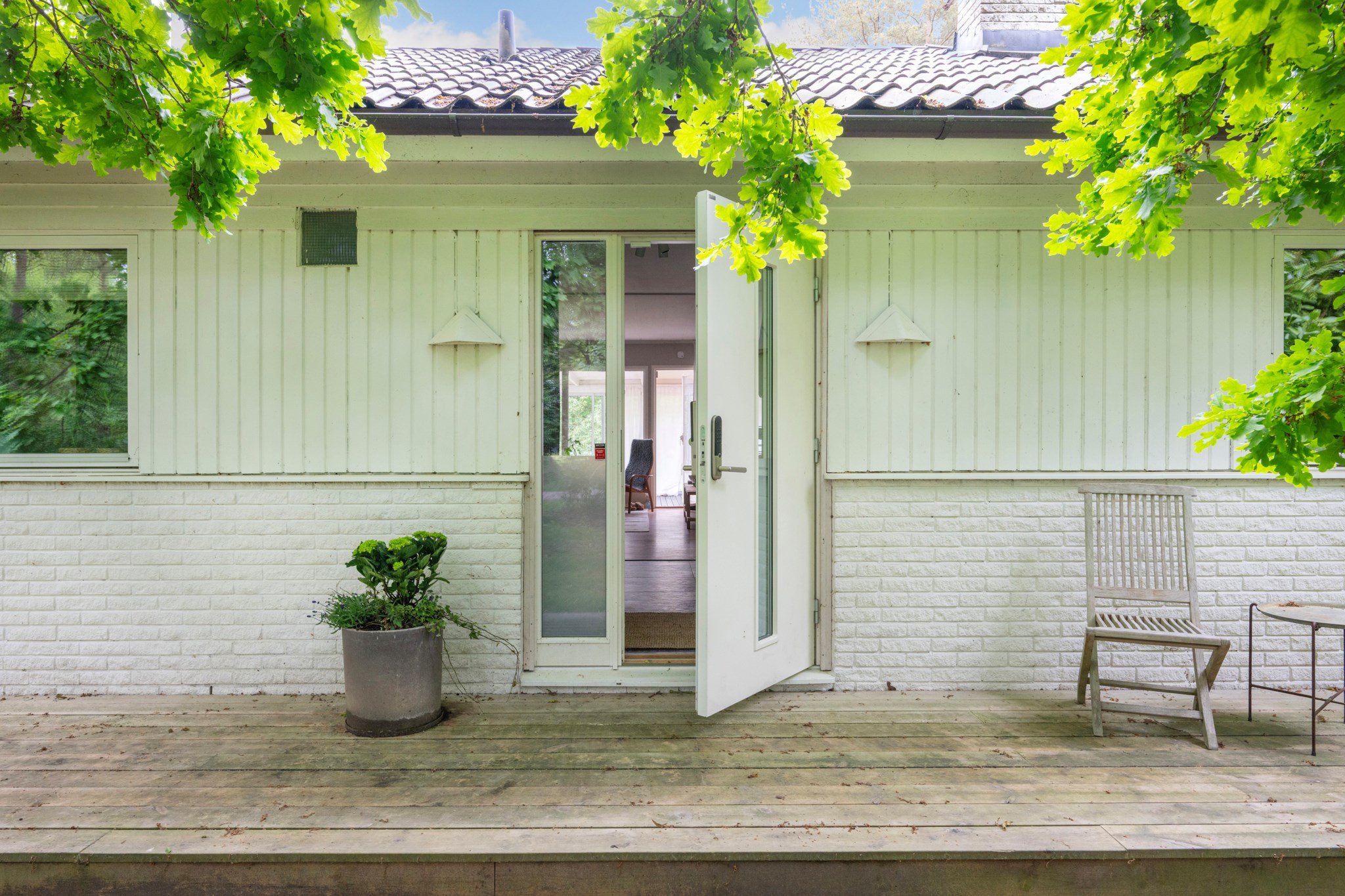  Västra Mellanvägen 14
