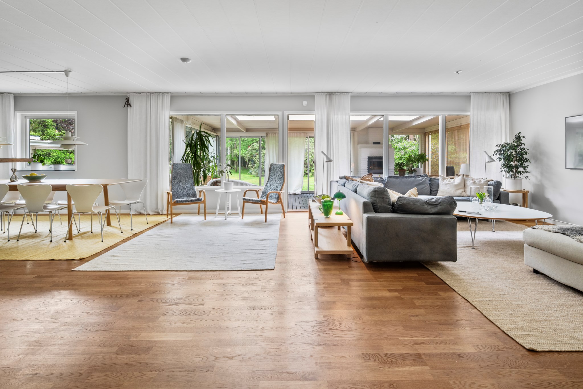  Västra Mellanvägen 14
